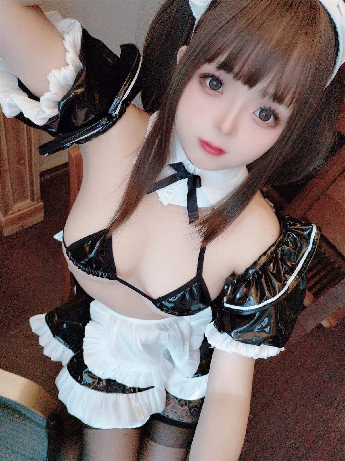 Xgyw.Org_Cosplay美女日奈娇皮质女仆主题性感黑色女仆装露黑色三点式内衣迷人诱惑写真75P