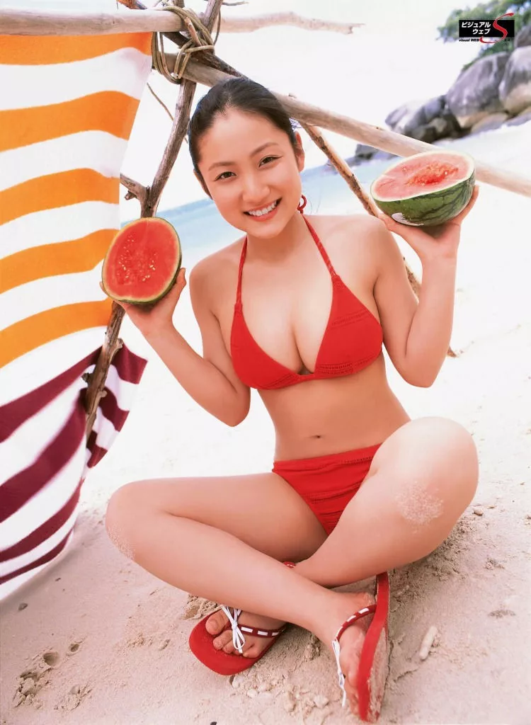 Xgyw.Org_巨乳美少女沙滩比基尼性感写真28P