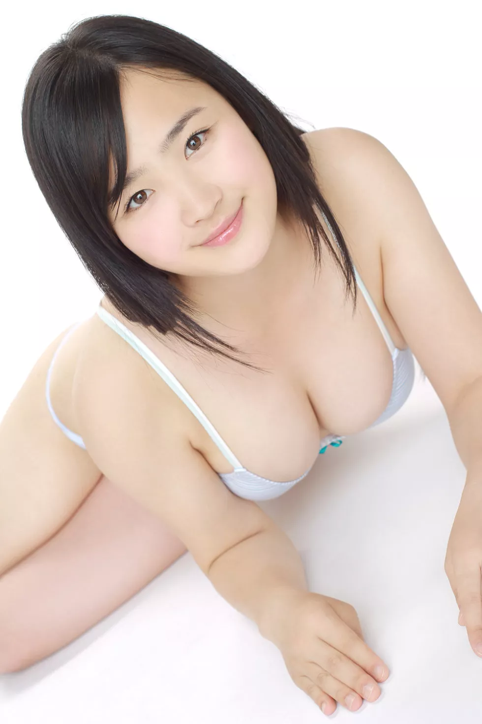 Xgyw.Org_[YS Web]Vol.571_日本90后宅男女神藤森望女子新生入学写真46P