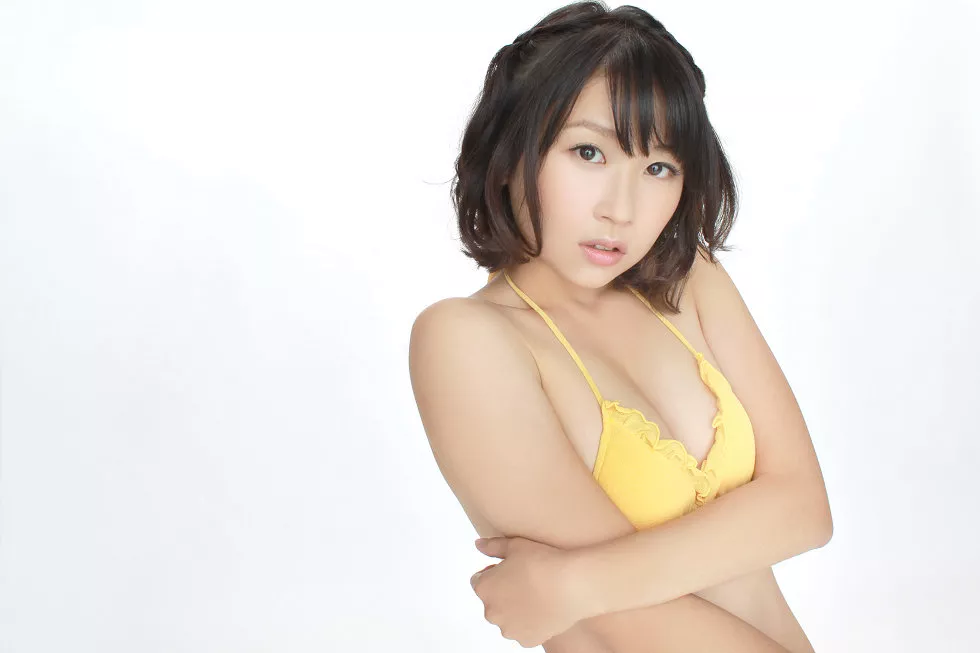 Xgyw.Org_[YS Web]Vol.574_日本声优美女吉田真弓丰满性感写真49P