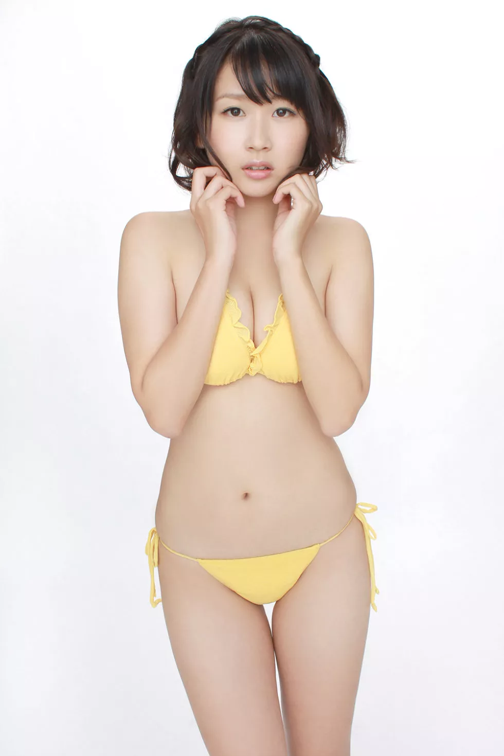 Xgyw.Org_[YS Web]Vol.574_日本声优美女吉田真弓丰满性感写真49P