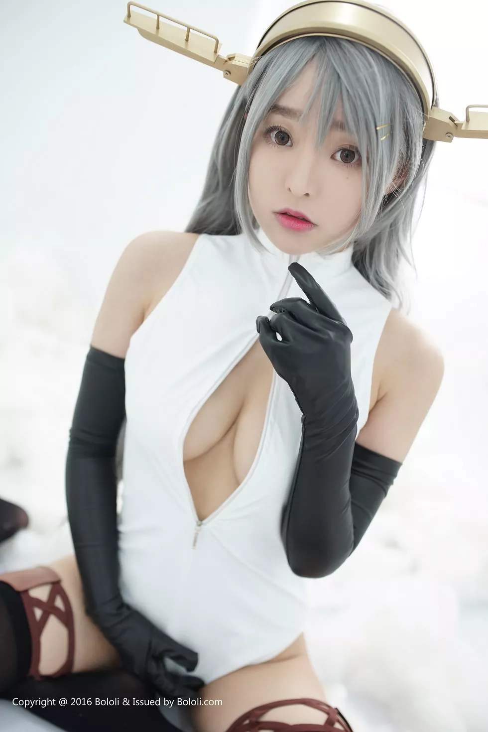 Xgyw.Org_[BoLoli波萝社新刊]Vol.001_嫩模柳侑绮sevenbaby性感Cosplay黑丝美腿写真70P