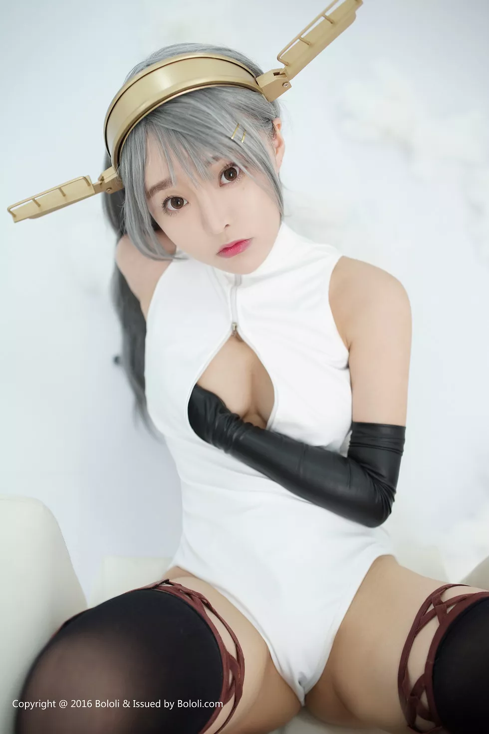 Xgyw.Org_[BoLoli波萝社新刊]Vol.001_嫩模柳侑绮sevenbaby性感Cosplay黑丝美腿写真70P