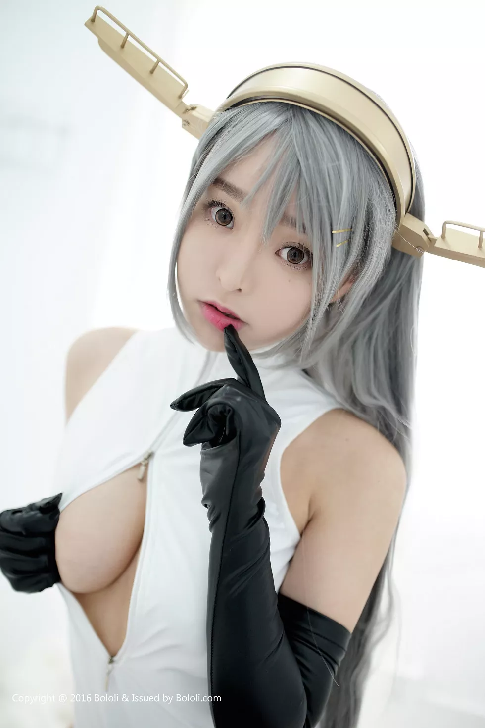 Xgyw.Org_[BoLoli波萝社新刊]Vol.001_嫩模柳侑绮sevenbaby性感Cosplay黑丝美腿写真70P