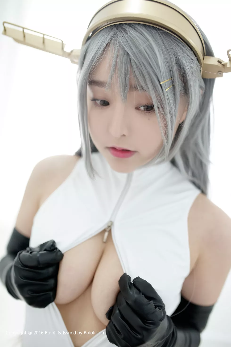 Xgyw.Org_[BoLoli波萝社新刊]Vol.001_嫩模柳侑绮sevenbaby性感Cosplay黑丝美腿写真70P