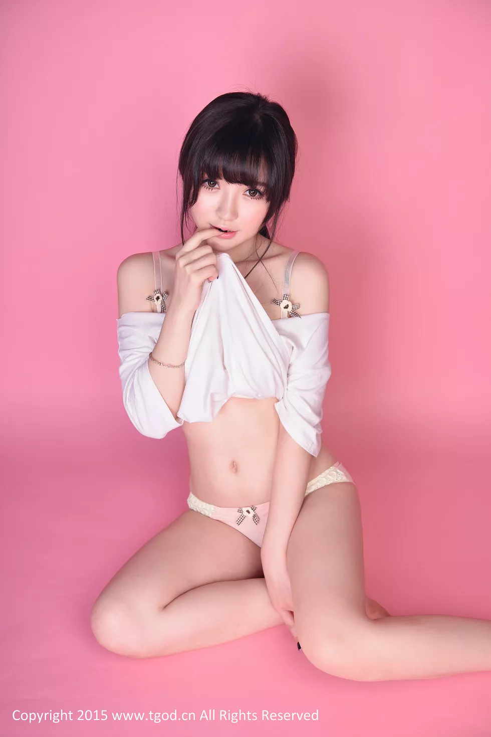 Xgyw.Org_[TGOD推女神]2015.07.10_嫩模米妮mini性感内衣迷人豪乳完美身材写真41P