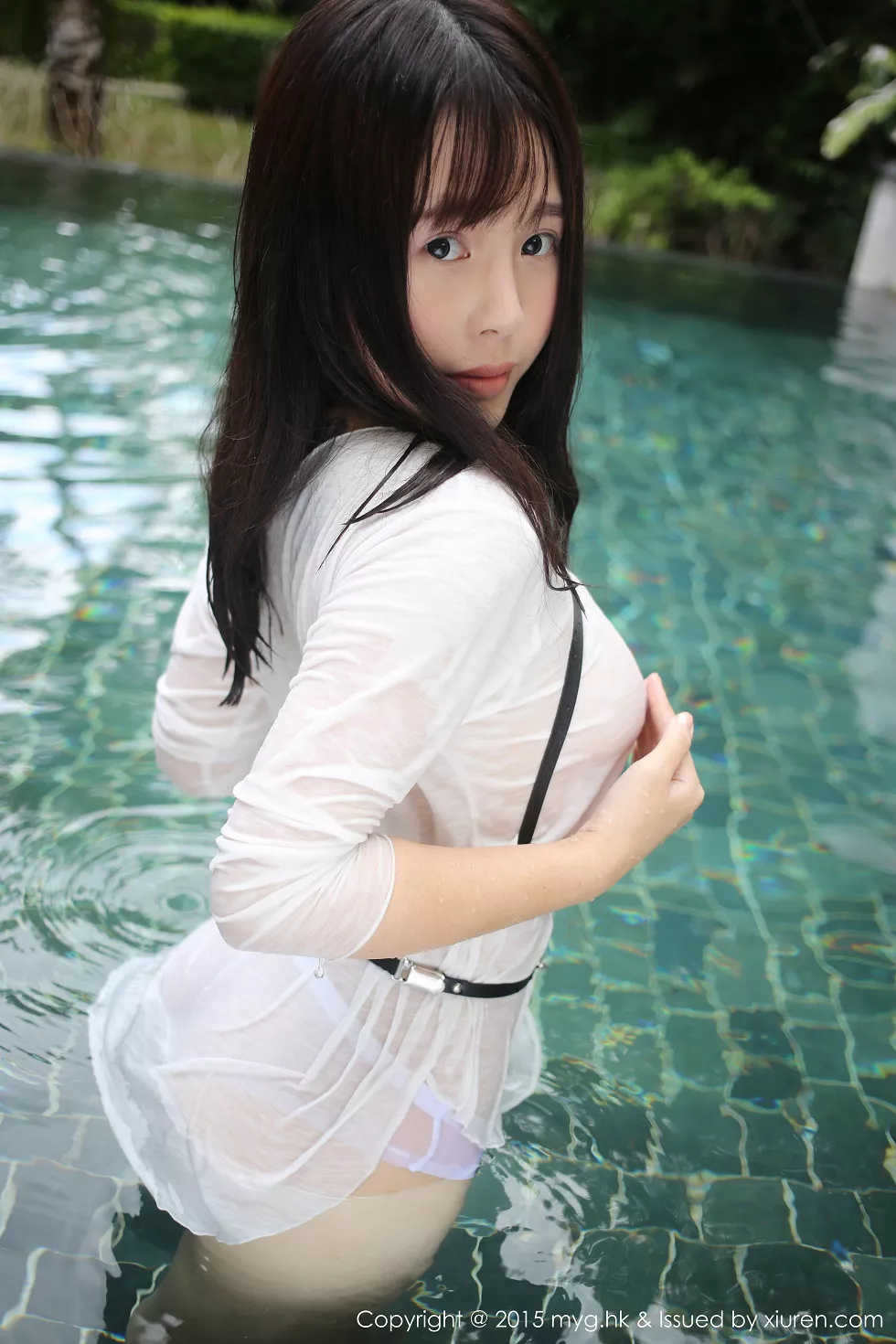 Xgyw.Org_[MyGirl美媛馆]Vol.170_Evelyn艾莉三亚旅拍白色连身裙真空湿身美乳凸点诱惑53P