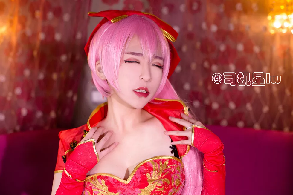 Xgyw.Org_[Cosplay精选]Cherrygirl动漫社出品：金丝雀白嫩肌肤傲人美乳写真20P