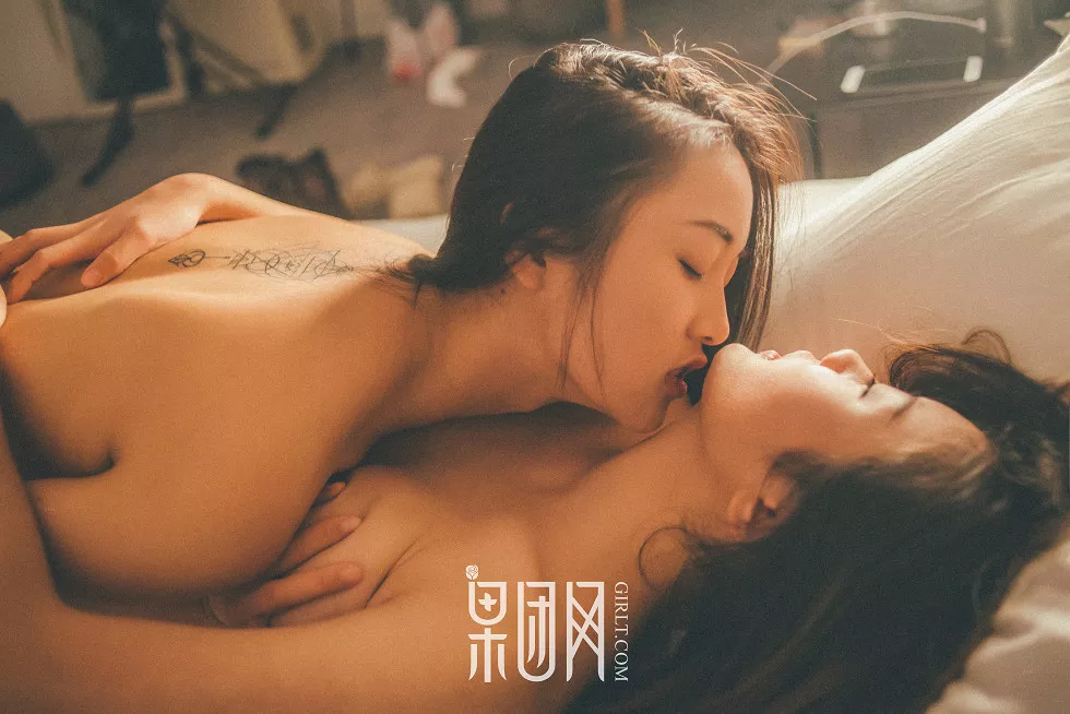 Xgyw.Org_[GIRLT果团网]NO.114_女同爱过一场难以承受的诺言私房露豪乳诱惑写真42P