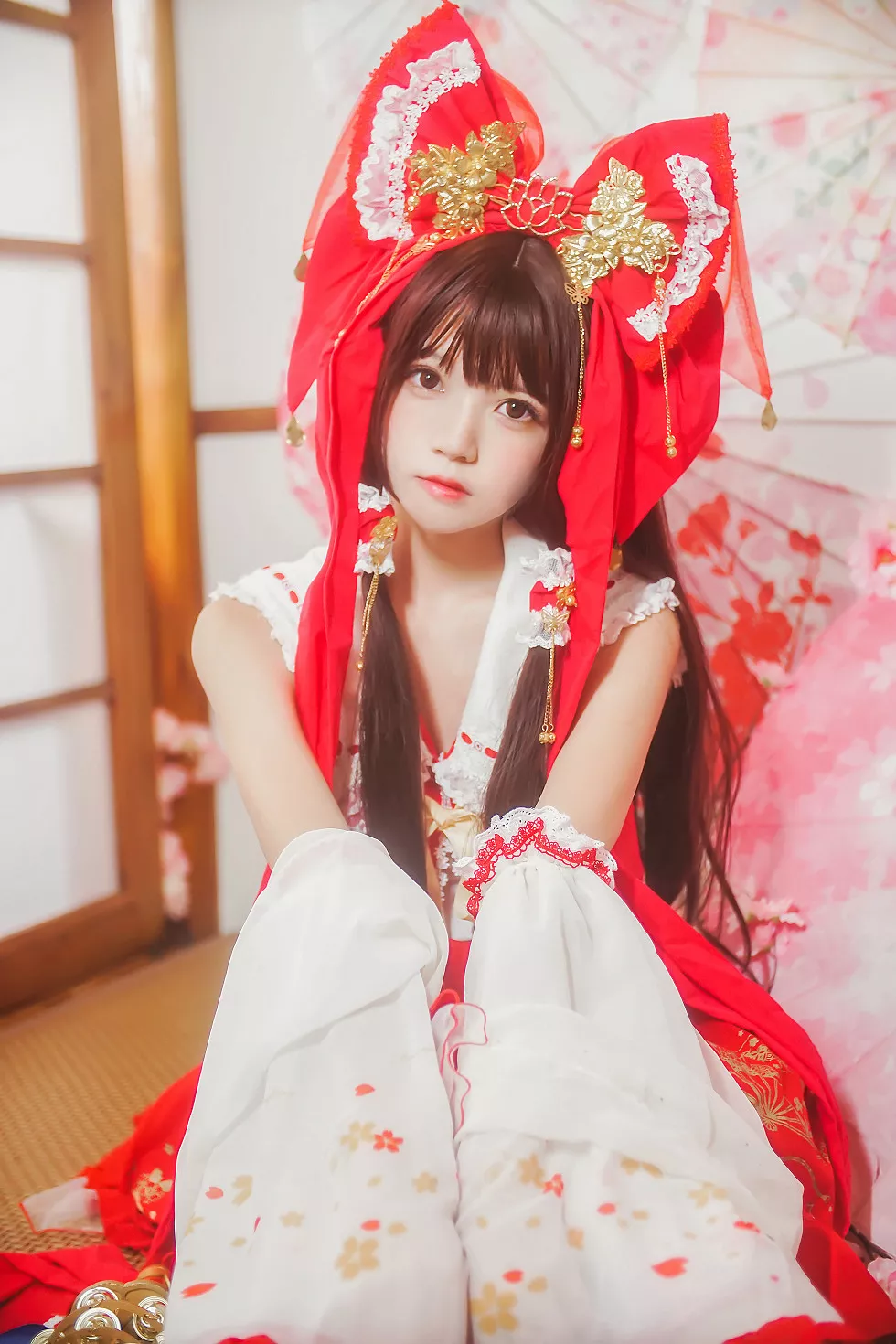 Xgyw.Org_[Cosplay精选]萝莉风COS桜桃喵之灵梦新年快乐私房红色喜庆服饰迷人写真45P