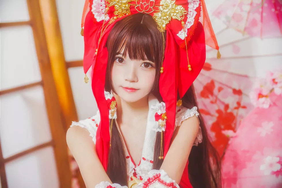 Xgyw.Org_[Cosplay精选]萝莉风COS桜桃喵之灵梦新年快乐私房红色喜庆服饰迷人写真45P