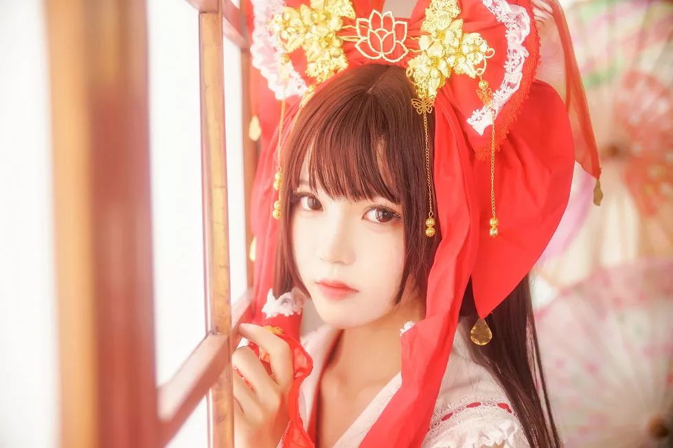 Xgyw.Org_[Cosplay精选]萝莉风COS桜桃喵之灵梦新年快乐私房红色喜庆服饰迷人写真45P