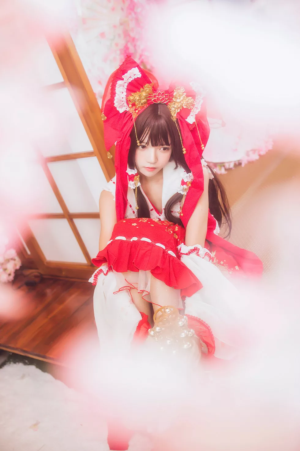 Xgyw.Org_[Cosplay精选]萝莉风COS桜桃喵之灵梦新年快乐私房红色喜庆服饰迷人写真45P