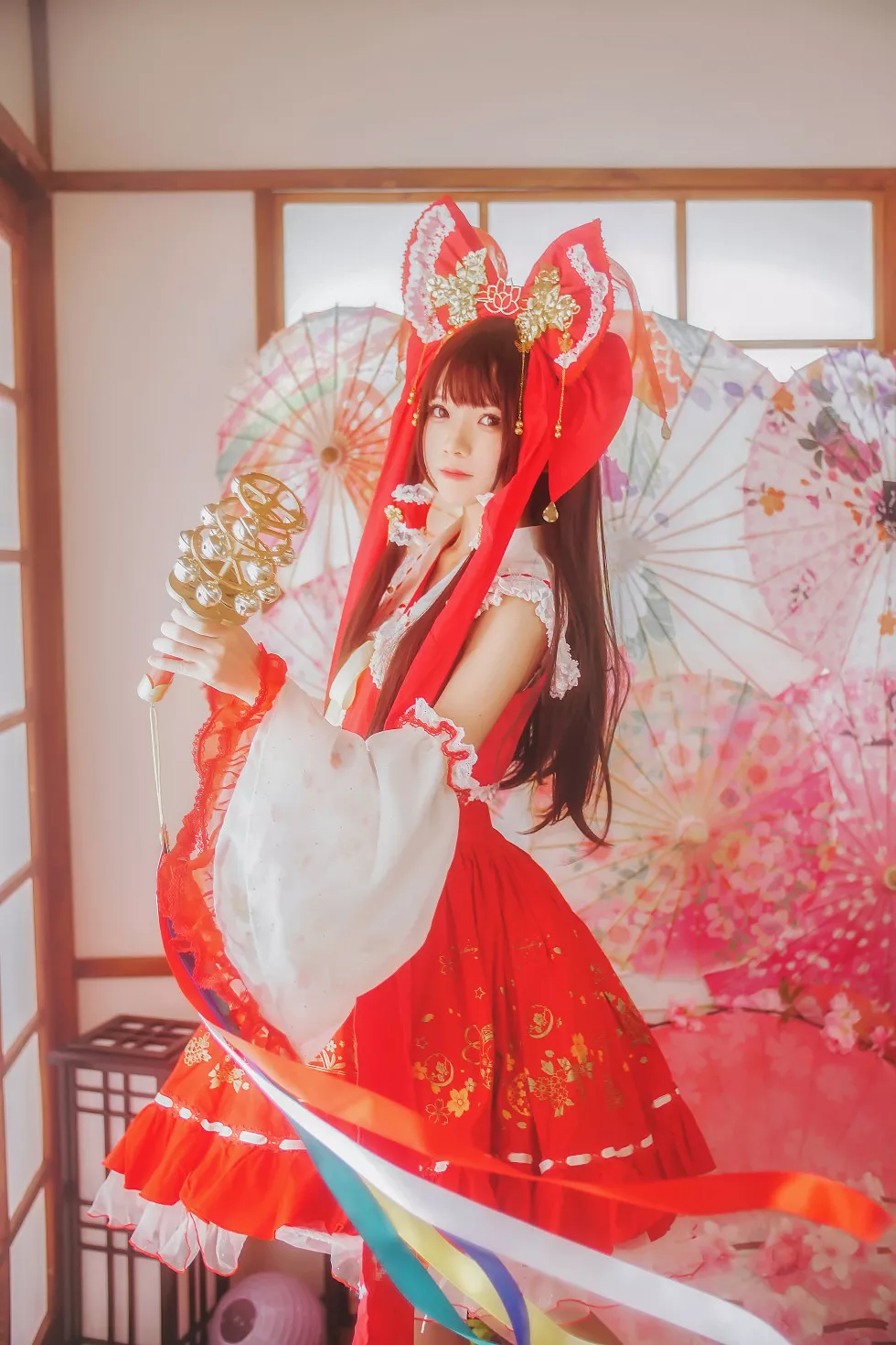 Xgyw.Org_[Cosplay精选]萝莉风COS桜桃喵之灵梦新年快乐私房红色喜庆服饰迷人写真45P