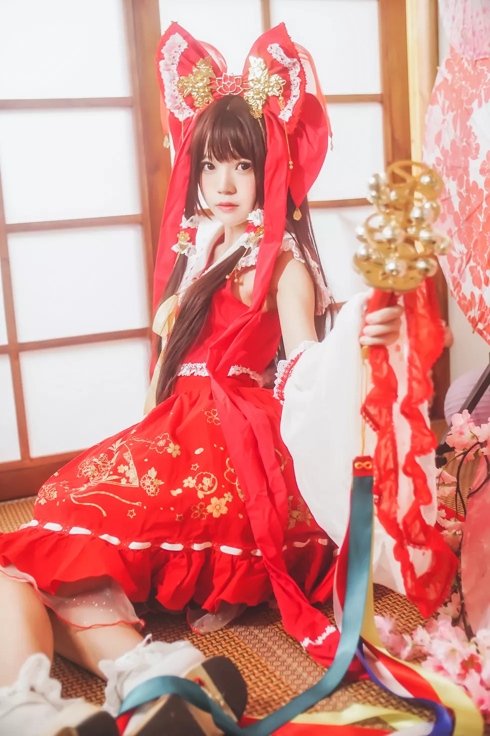 Xgyw.Org_[Cosplay精选]萝莉风COS桜桃喵之灵梦新年快乐私房红色喜庆服饰迷人写真45P