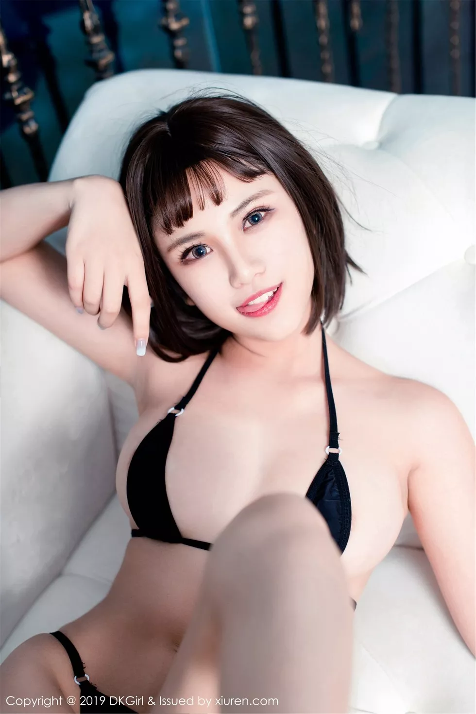 Xgyw.Org_[DKGirl御女郎]Vol.100_嫩模萌宝儿BoA私房黑白诱人内衣美轮美奂秀豪乳诱惑写真50P