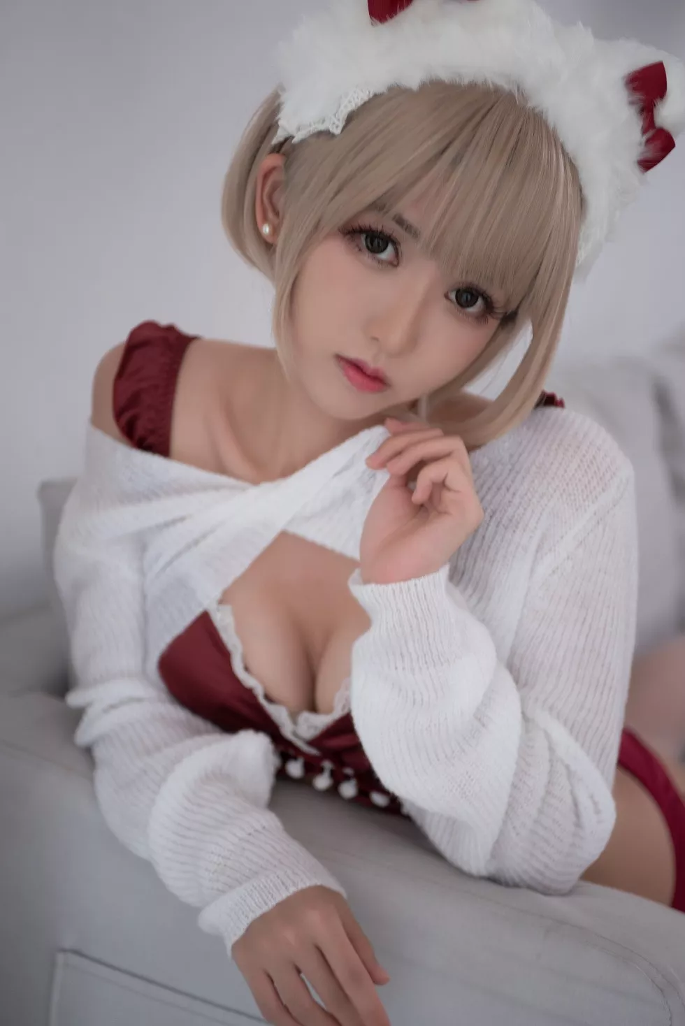 Xgyw.Org_[Cosplay精选]性感兽耳小美女居家私房圣诞服饰配白丝渔网诱惑写真18P