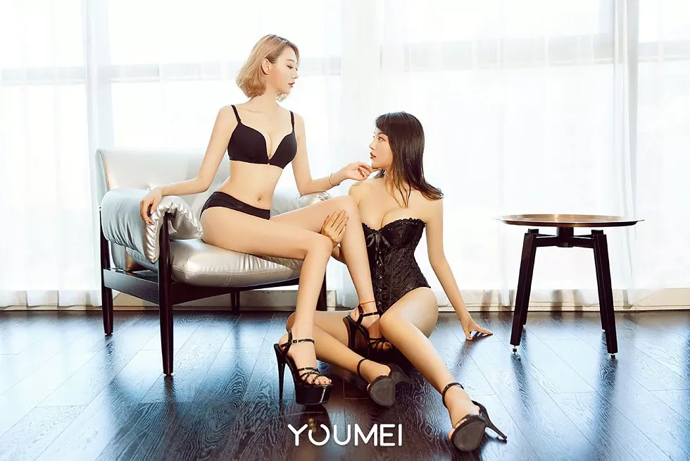 Xgyw.Org_[YouMei尤美]Vol.047_尤美合辑性感姐妹花私房黑色情趣内衣秀完美身材诱惑写真29P