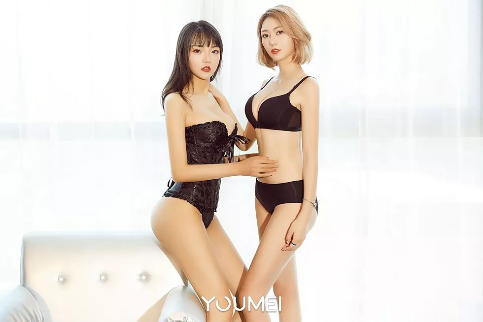 Xgyw.Org_[YouMei尤美]Vol.047_尤美合辑性感姐妹花私房黑色情趣内衣秀完美身材诱惑写真29P