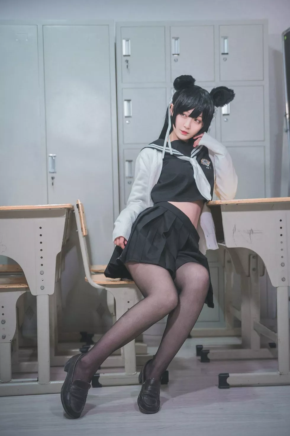 Xgyw.Org_[Cosplay精选]动漫博主铁板烧鬼舞w爱宕系列JK制服+吊带蕾丝袜诱惑写真41P