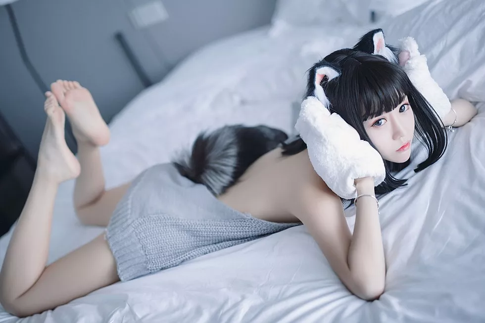 Xgyw.Org_[Cosplay精选]斗鱼主播采妮么么私房床上猫耳女郎装露背毛衣迷人诱惑写真22P