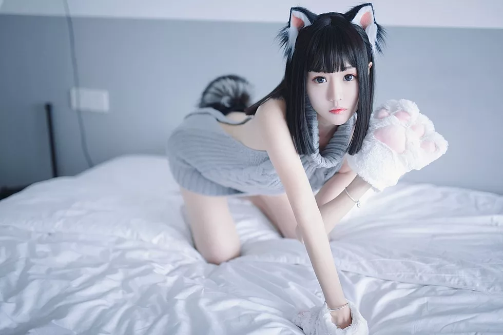 Xgyw.Org_[Cosplay精选]斗鱼主播采妮么么私房床上猫耳女郎装露背毛衣迷人诱惑写真22P