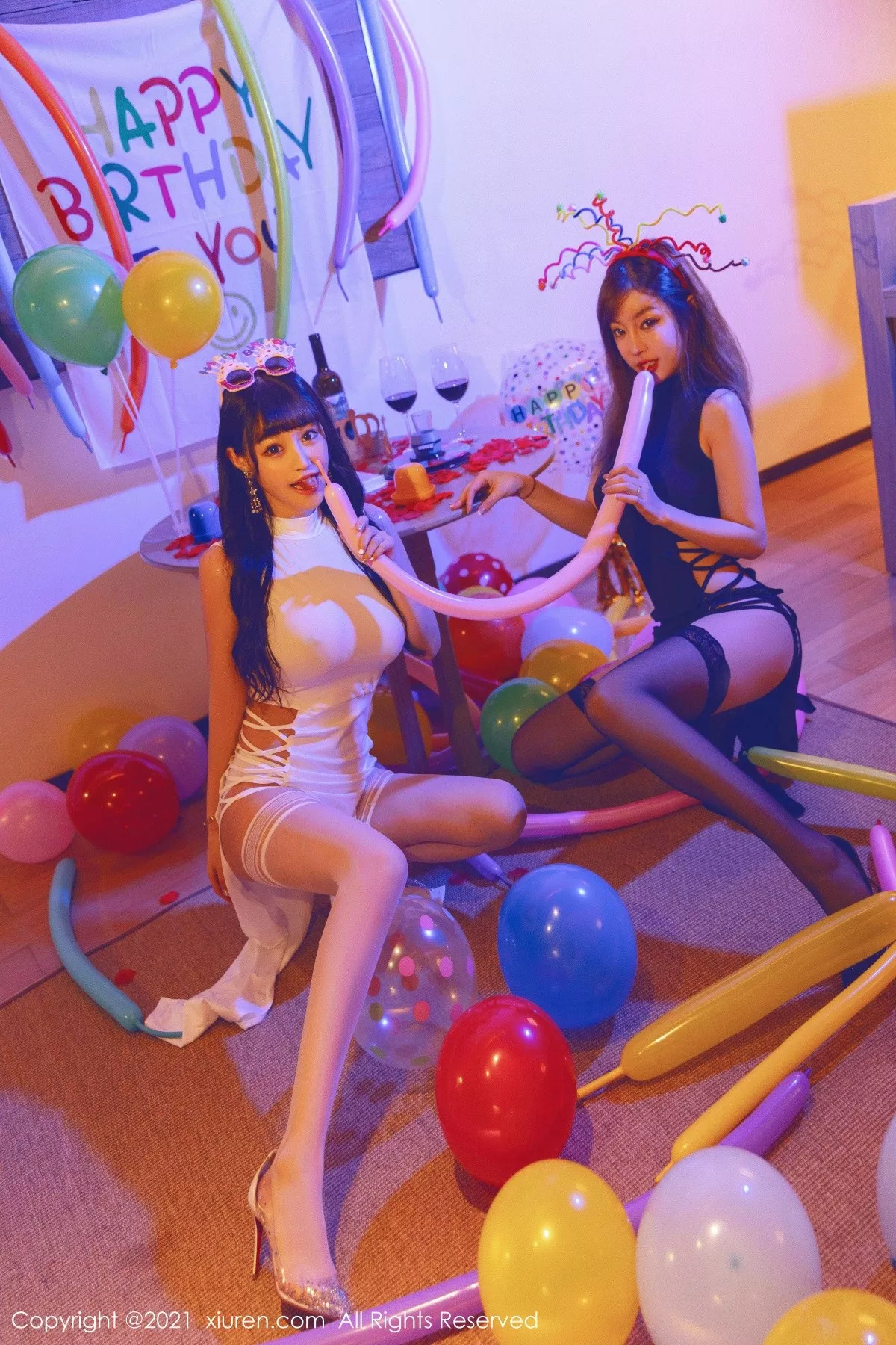 Xgyw.Org_XiuRen第4025期_女神王雨纯＆朱可儿生日party主题私房暗色灯光下撩人诱惑写真98P