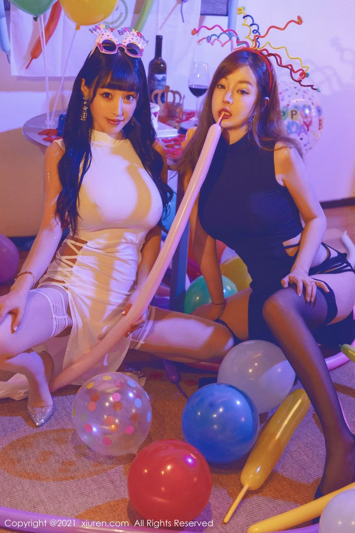 Xgyw.Org_XiuRen第4025期_女神王雨纯＆朱可儿生日party主题私房暗色灯光下撩人诱惑写真98P