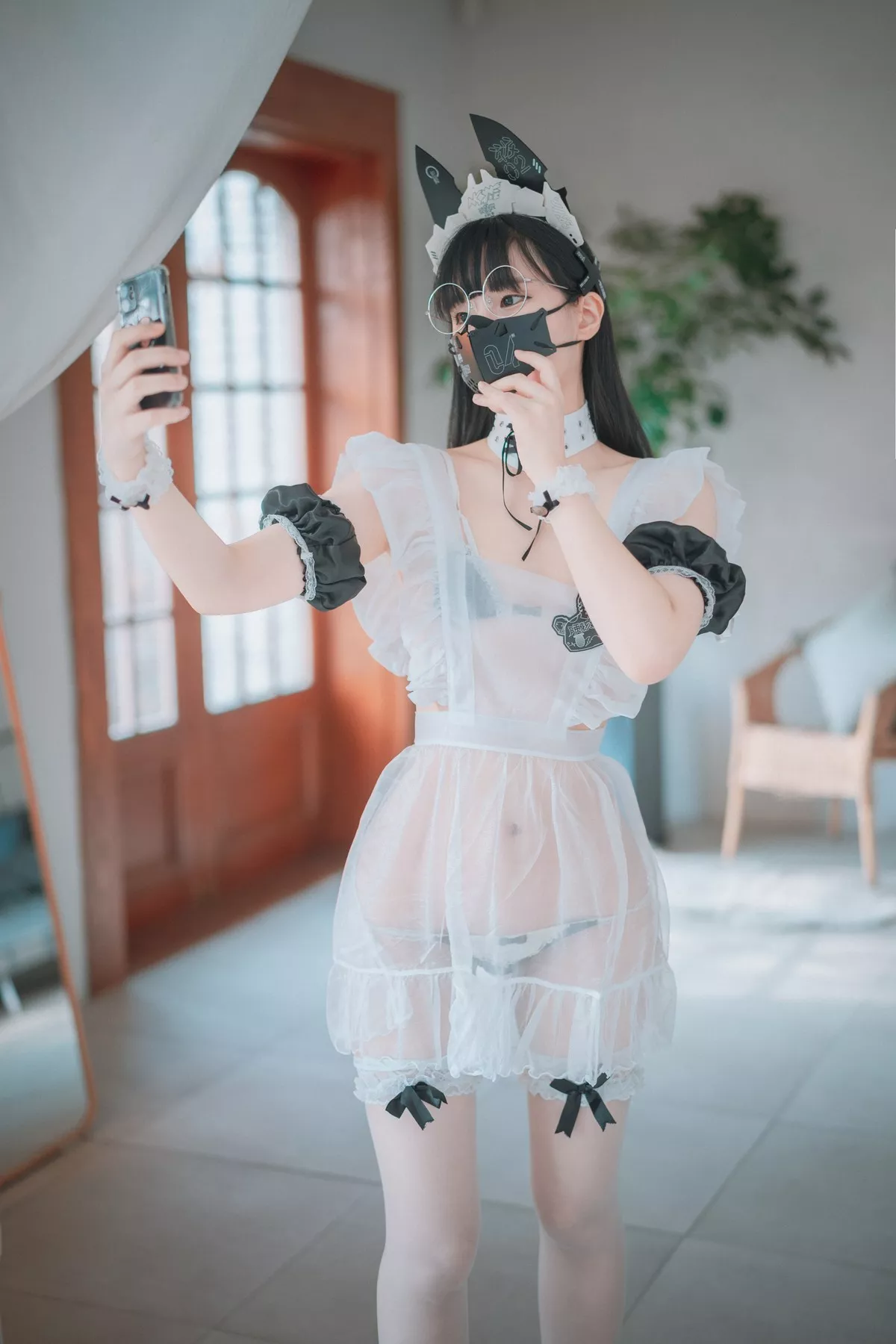 Xgyw.Org_[DJAWA]No.019_模特Jenny_Maid Mansion主题薄透上衣配白丝袜撩人诱惑写真113P