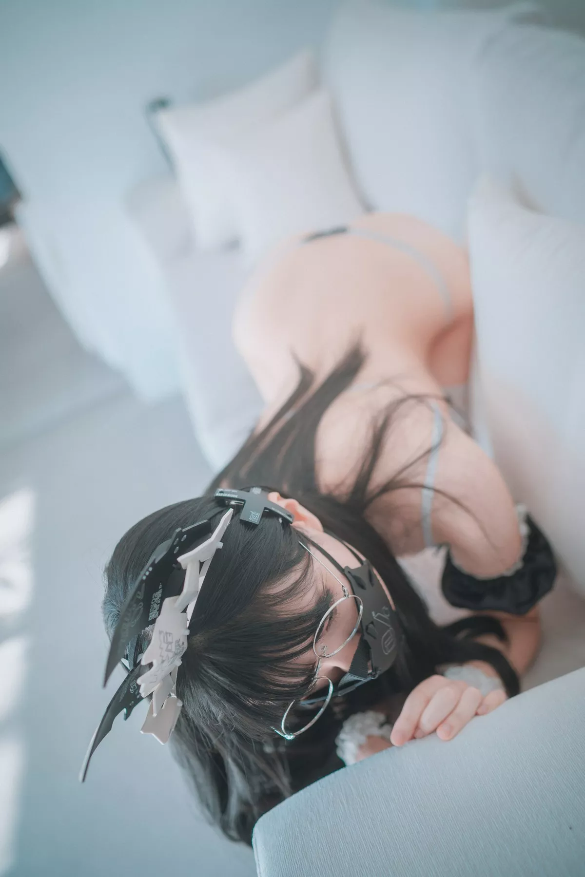 Xgyw.Org_[DJAWA]No.019_模特Jenny_Maid Mansion主题薄透上衣配白丝袜撩人诱惑写真113P