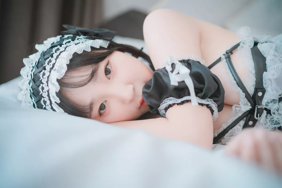 Xgyw.Org_[DJAWA]No.047_Kang Inkyung_Maid in Lace Limitation主题浴室情趣女仆诱惑写真50P