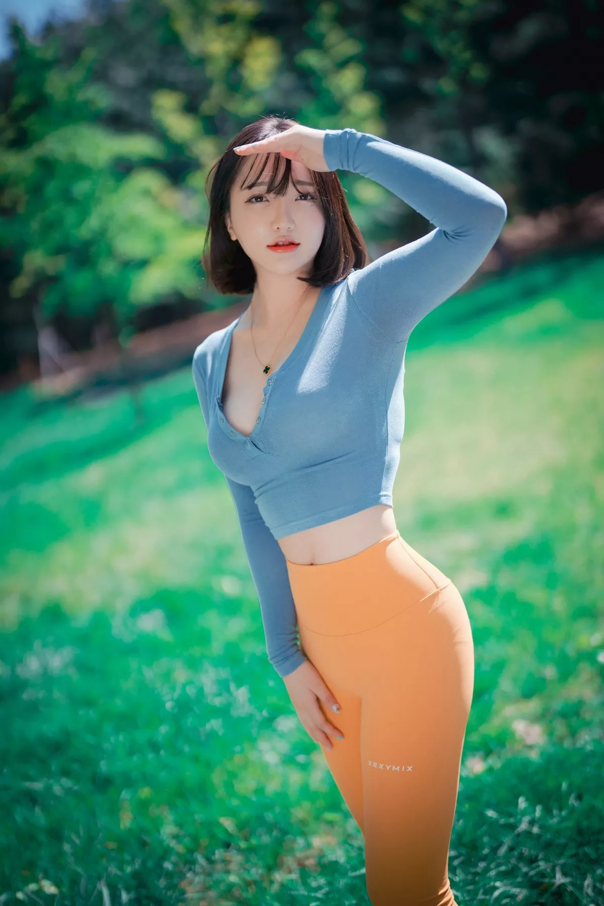 Xgyw.Org_[DJAWA]No.085_模特Yeeun_Naughty Trekking主题户外多套服饰半脱秀豪乳翘臀诱惑写真287P