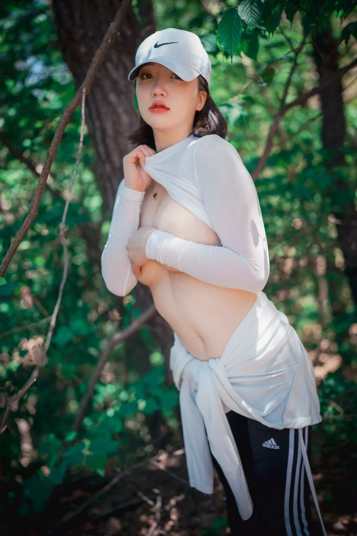 Xgyw.Org_[DJAWA]No.085_模特Yeeun_Naughty Trekking主题户外多套服饰半脱秀豪乳翘臀诱惑写真287P