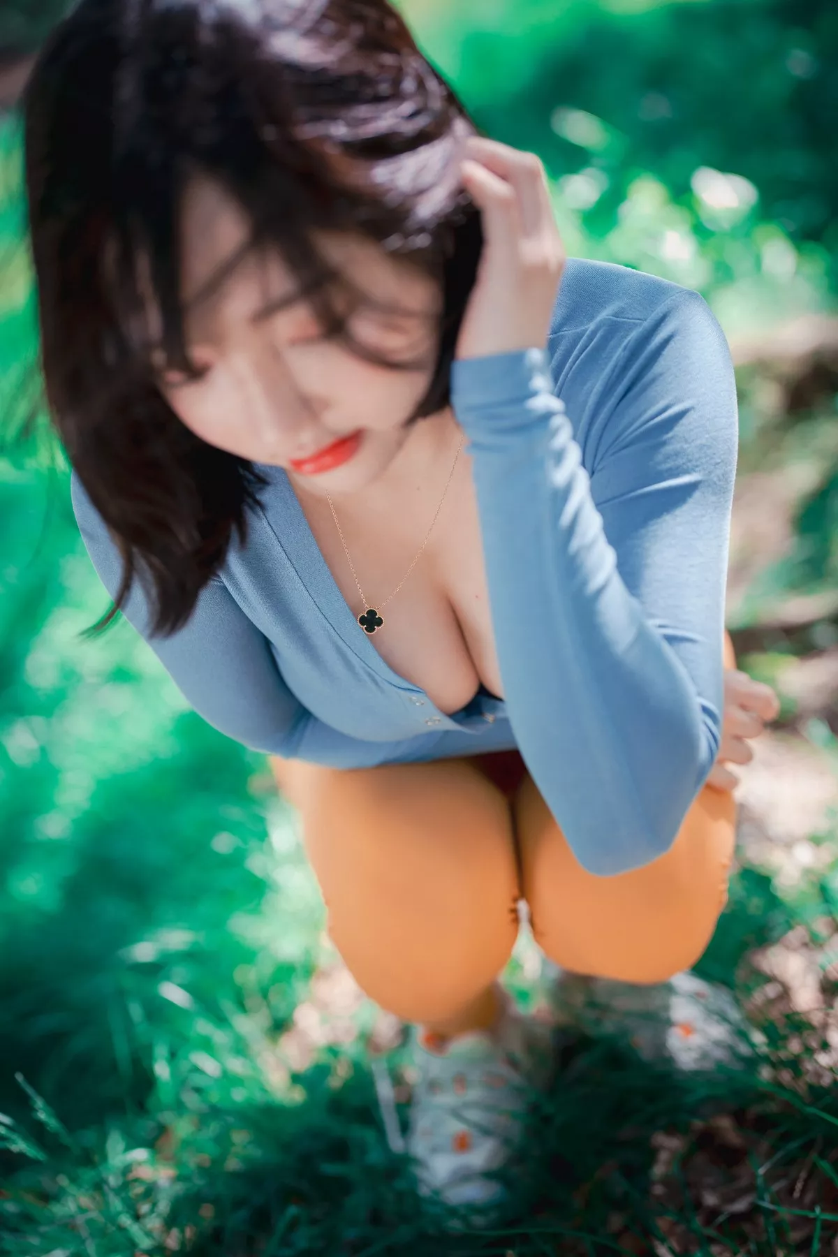 Xgyw.Org_[DJAWA]No.085_模特Yeeun_Naughty Trekking主题户外多套服饰半脱秀豪乳翘臀诱惑写真287P