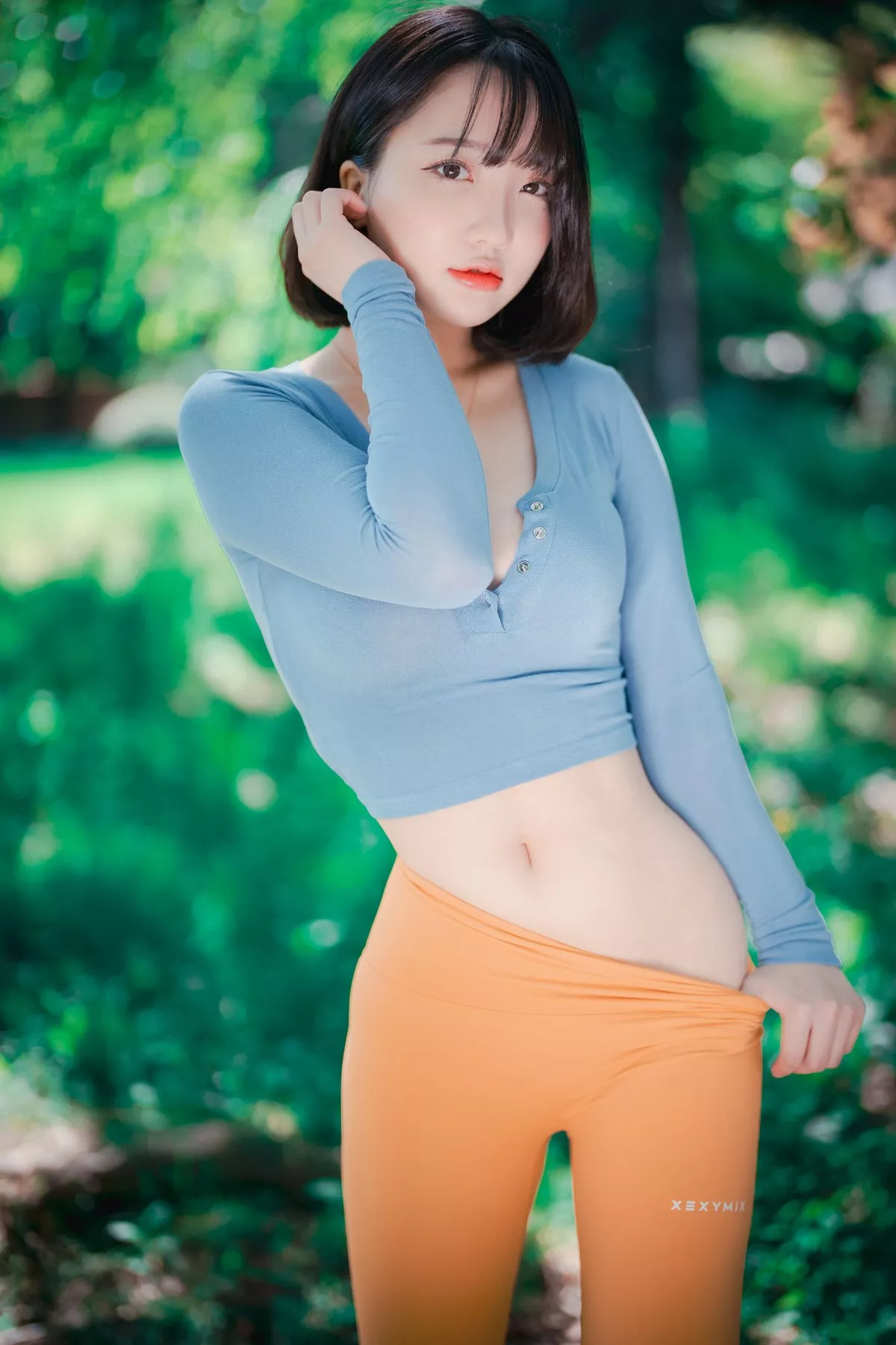 Xgyw.Org_[DJAWA]No.085_模特Yeeun_Naughty Trekking主题户外多套服饰半脱秀豪乳翘臀诱惑写真287P