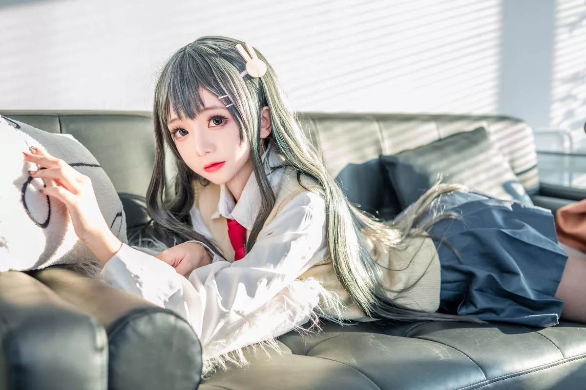 Xgyw.Org_Cosplay美女日奈娇麻衣校服主题私房性感学生制服半脱露蕾丝内衣迷人诱惑写真73P