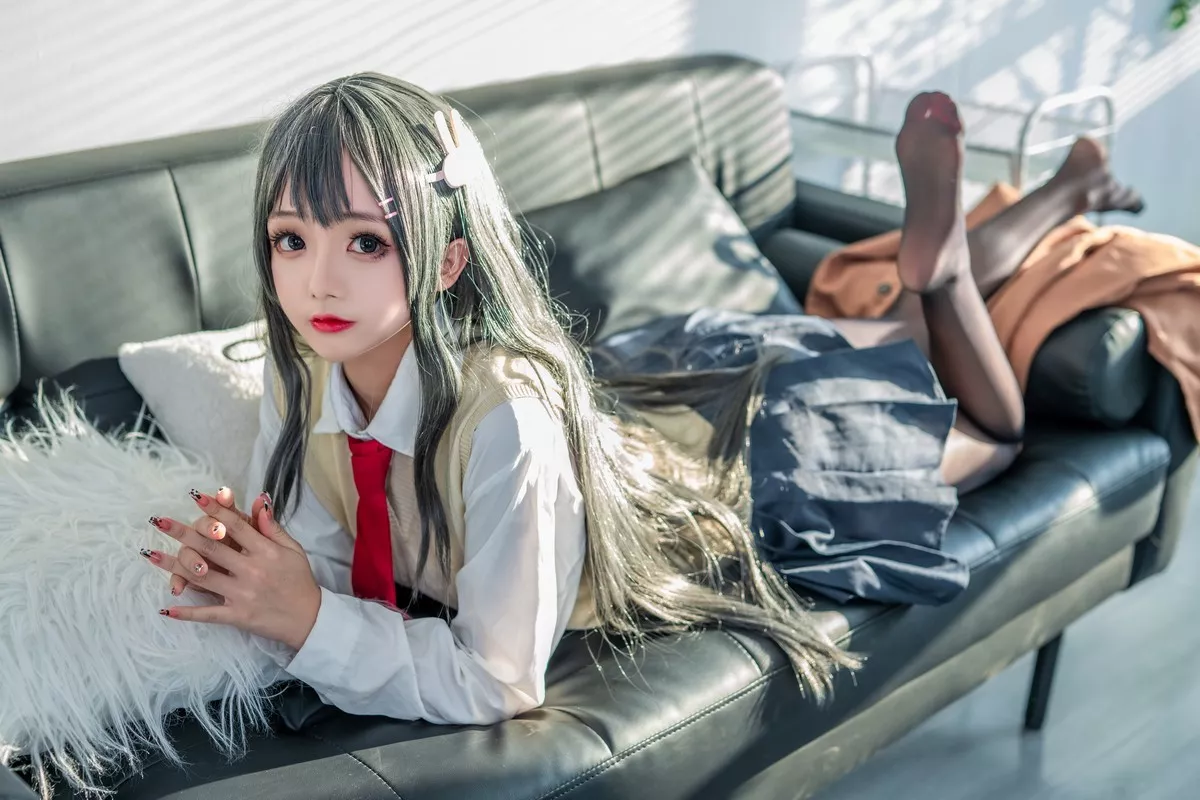 Xgyw.Org_Cosplay美女日奈娇麻衣校服主题私房性感学生制服半脱露蕾丝内衣迷人诱惑写真73P