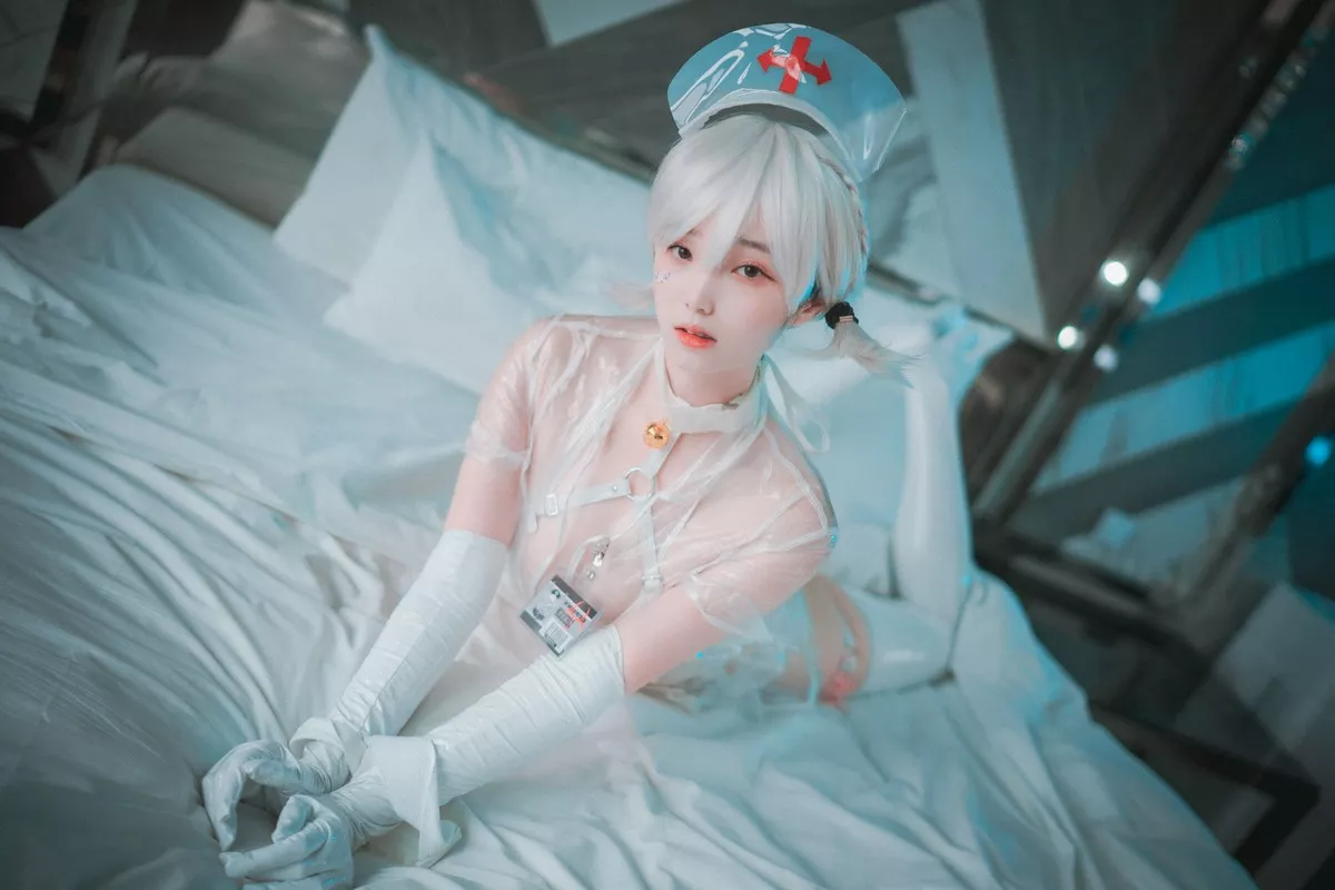 Xgyw.Org_[DJAWA]No.116_模特Bambi_Nurse Nation(White ver)主题白色胶衣护士装撩人诱惑写真82P