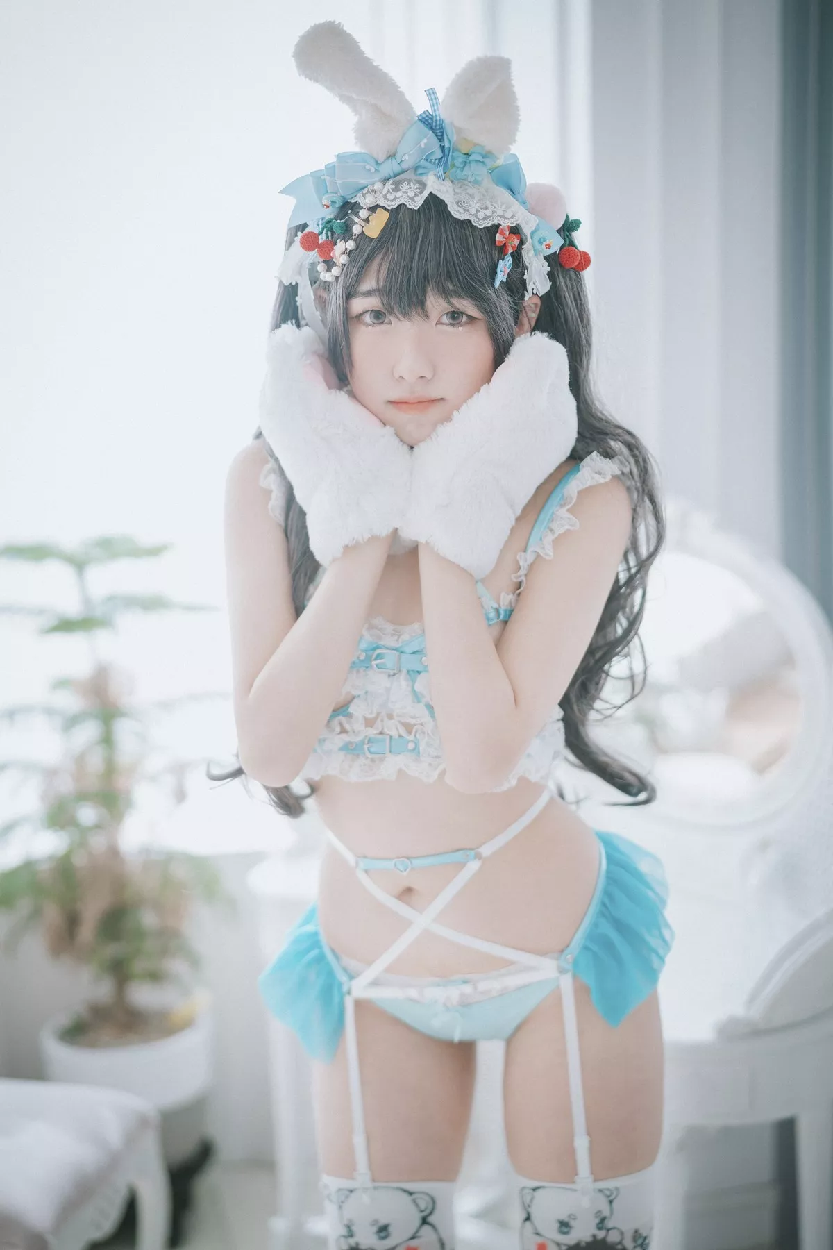 Xgyw.Org_[DJAWA]No.157_模特Sonson_Turquoise Bunny主题性感兔女郎服饰配白丝吊袜诱惑写真51P