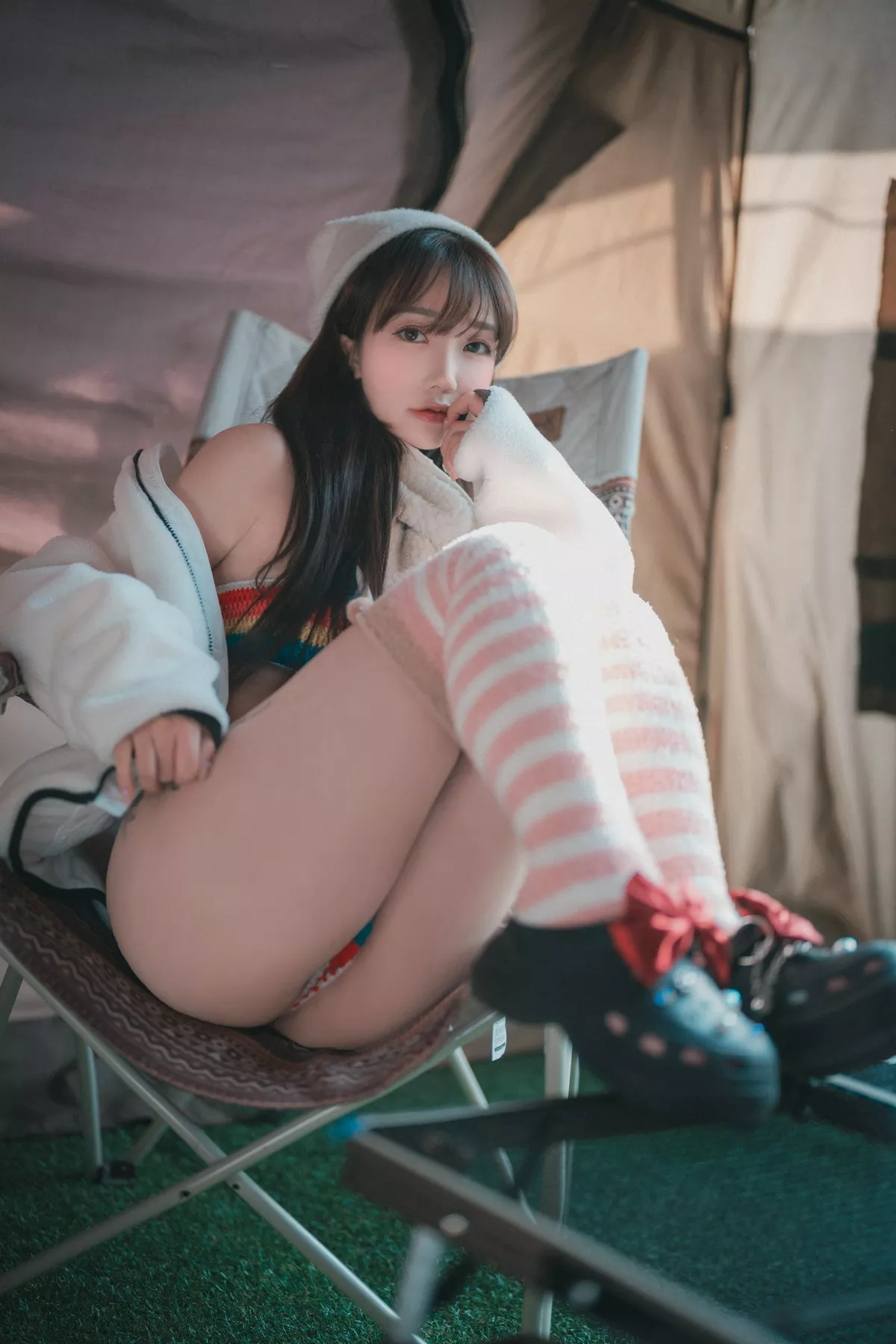 Xgyw.Org_[DJAWA]No.169_Yeeun_Romantic Winter Glamping主题白色针织内衣秀豪乳诱惑写真99P