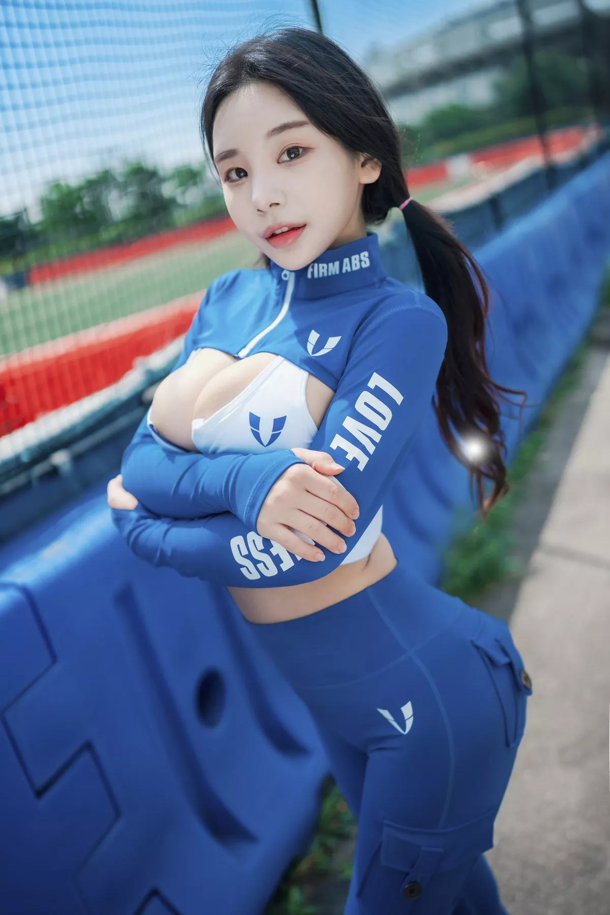 Xgyw.Org_[DJAWA]No.202_模特Zzyuri_Loose&Tight Refreshing Blue主题性感运动装露豪乳诱惑写真82P