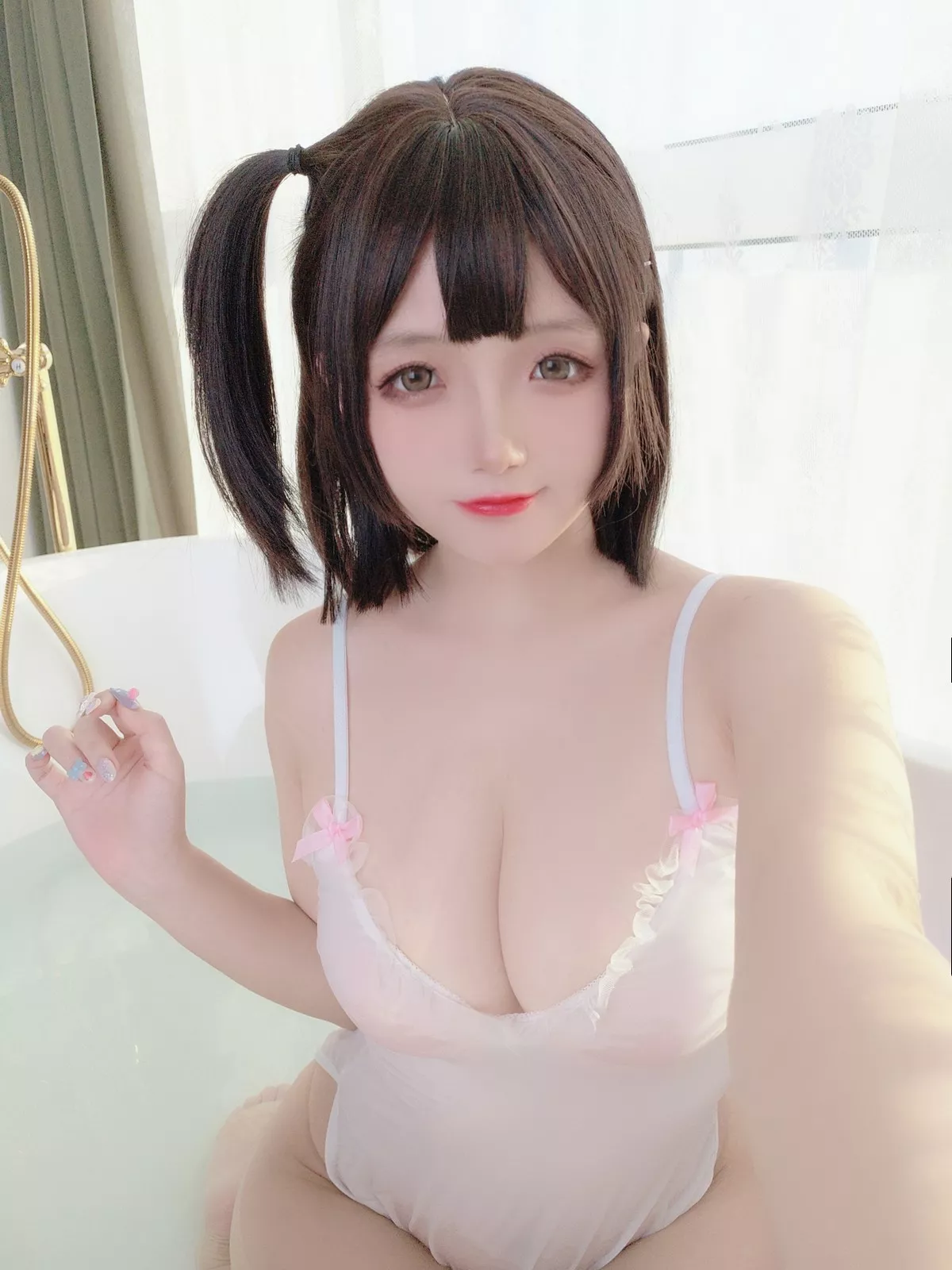 Xgyw.Org_Cosplay美女日奈娇湿身小白裙主题性感白色吊带配丁字裤秀丰乳肥臀诱惑写真91P