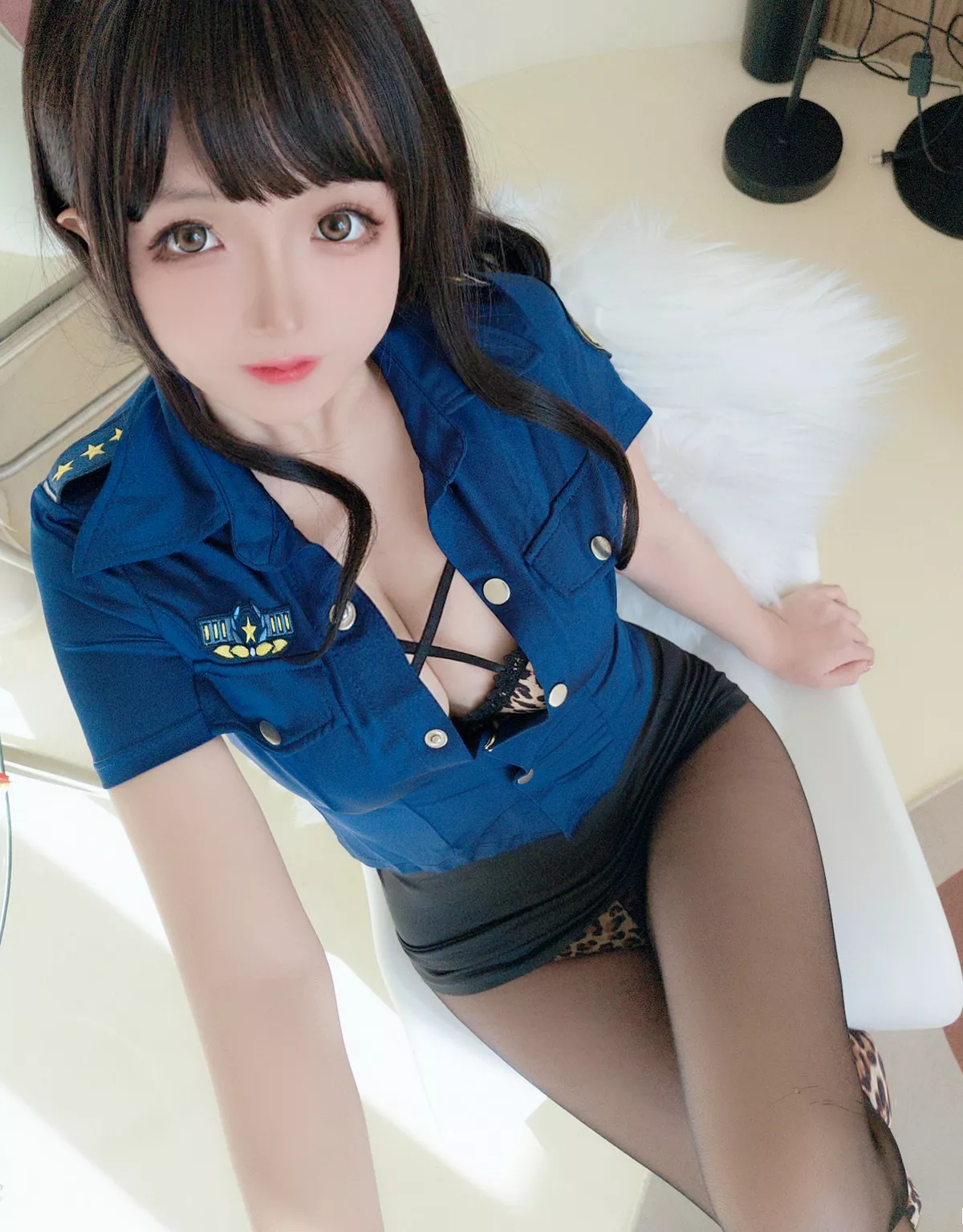 Xgyw.Org_Cosplay美女日奈娇豹纹女警主题蓝上衣配黑短裙半脱露豹纹内衣丰满诱惑写真109P