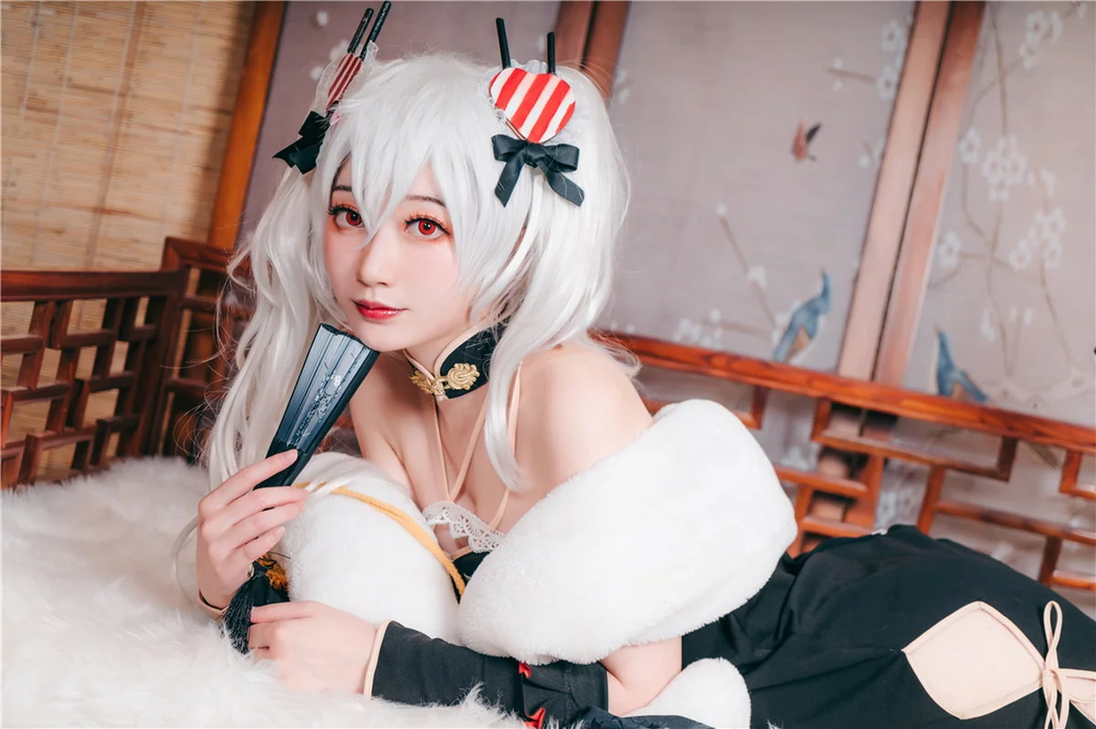 Xgyw.Org_Cosplay美女桃墨公子吸血鬼旗袍主题私房性感低胸高开旗袍秀豪乳翘臀诱惑写真40P