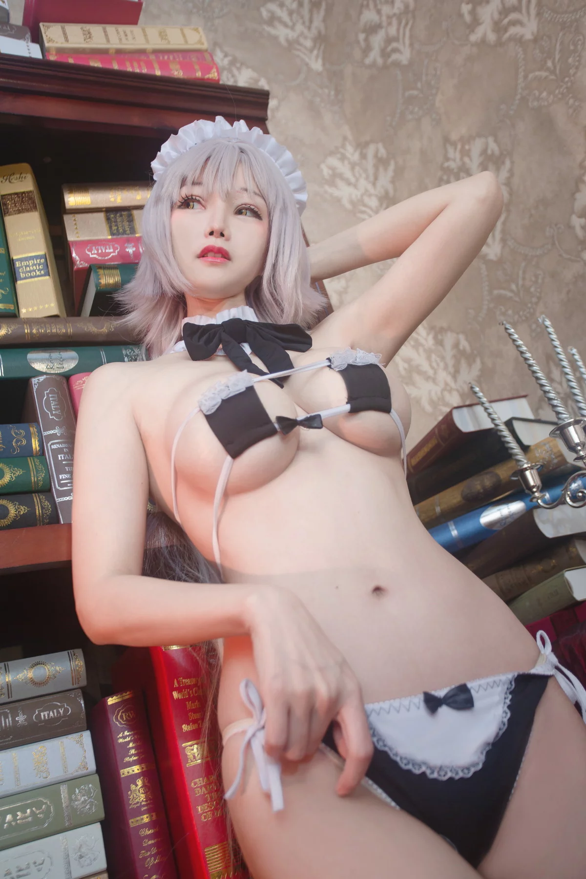 Xgyw.Org_二次元美女Kitkat Cosplay9黑贞女仆主题私房性感黑色三点式内衣迷人诱惑写真33P