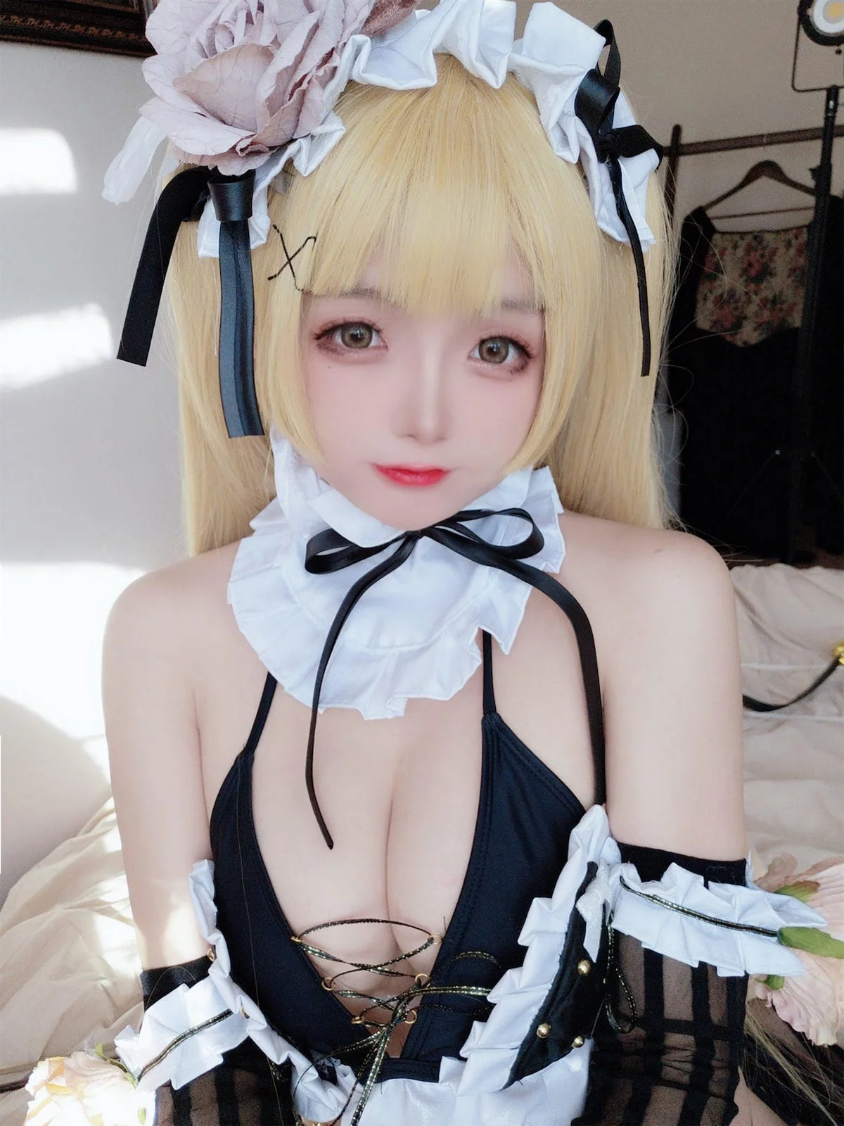 Xgyw.Org_Cosplay美女日奈娇内普提斯主题私房性感黑白女仆装配黑丝袜秀丰满身材诱惑写真75P