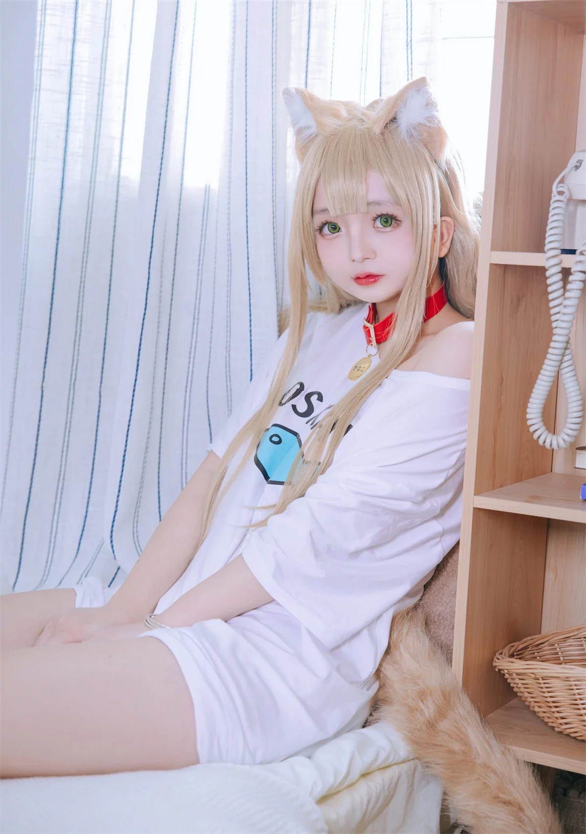 Xgyw.Org_Cosplay美女日奈娇黄豆粉主题私房半脱性感白T露傲人豪乳遮点惹火诱惑写真159P