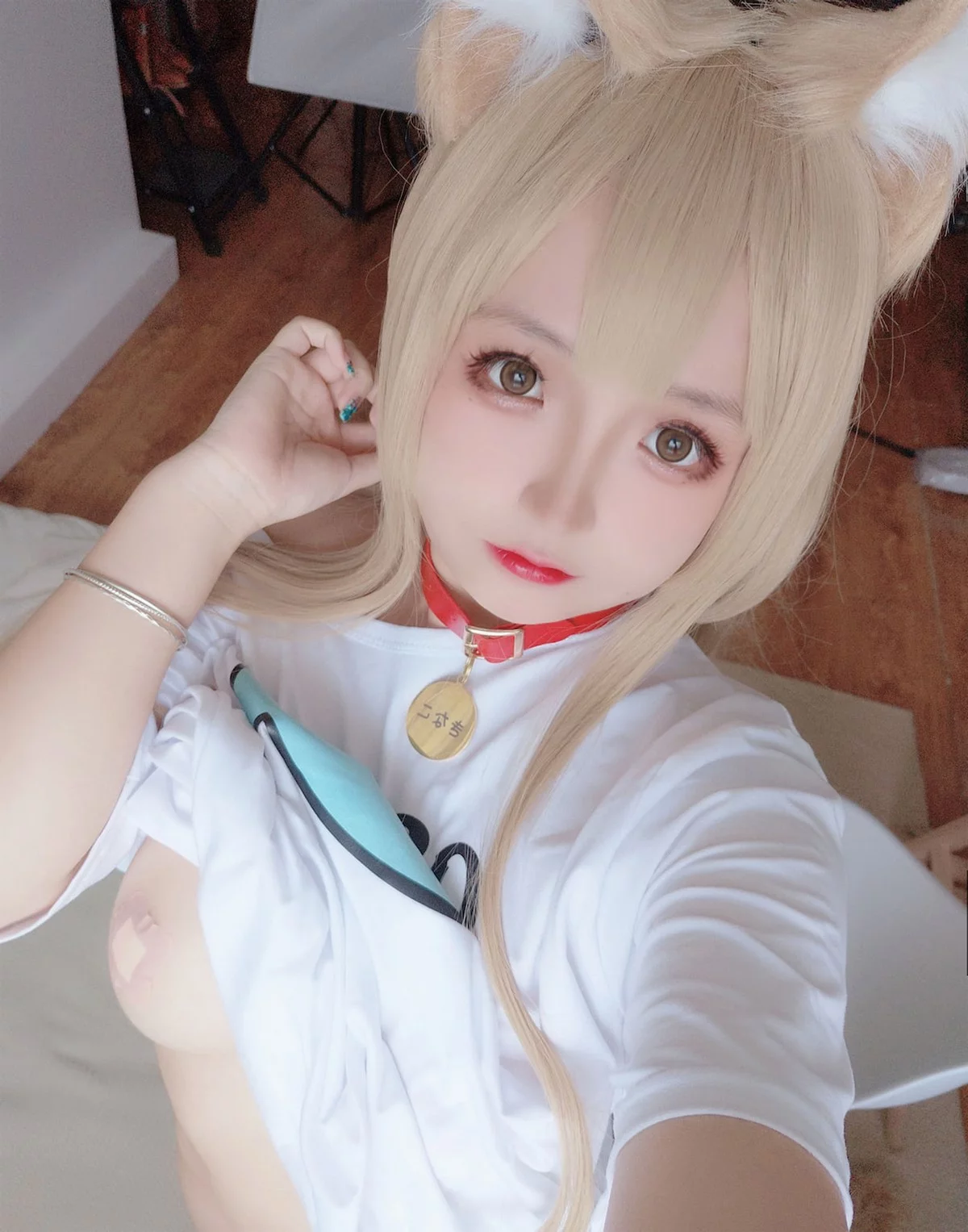 Xgyw.Org_Cosplay美女日奈娇黄豆粉主题私房半脱性感白T露傲人豪乳遮点惹火诱惑写真159P