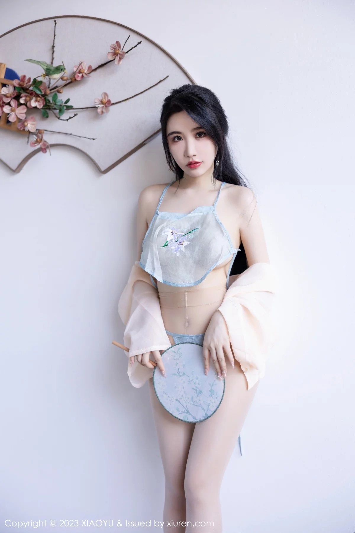 Xgyw.Org_[XiaoYu画语界]Vol.1057_女神Cherry樱桃酱淡蓝古装服饰配超薄肉丝秀惹火身材诱惑写真81P