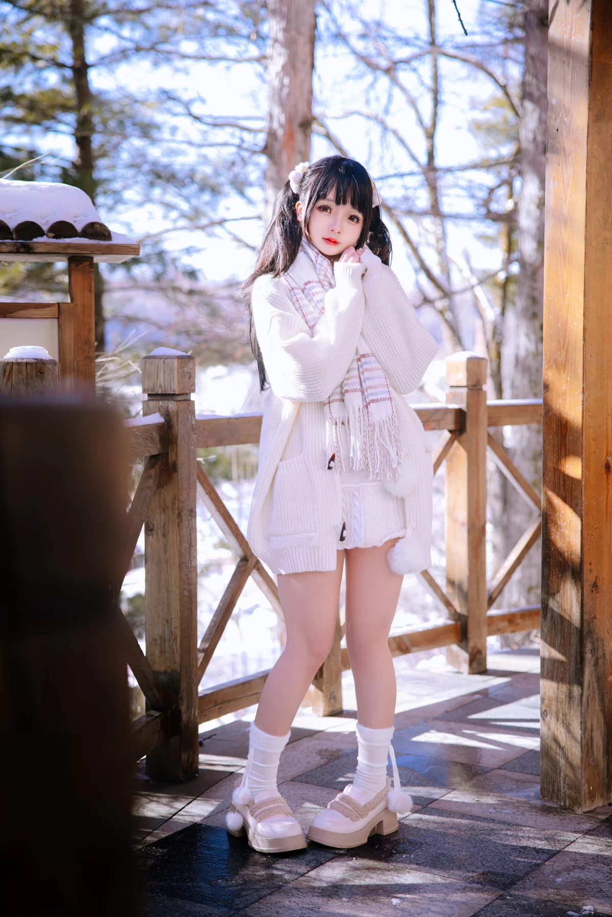 Xgyw.Org_Cosplay美女日奈娇雪地少女主题户外雪地脱白色针织服饰露豪乳遮点诱惑写真108P